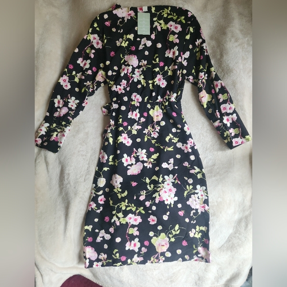H&M  Wrap Dress Floral Black BNWT - Picture 5 of 16